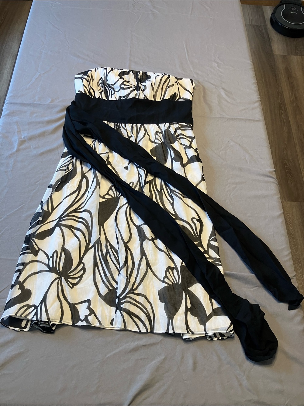 Ann Taylor Black and White Strapless Floral Dress with Waist Sash